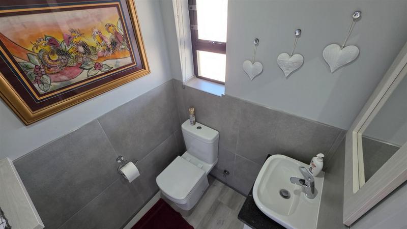 3 Bedroom Property for Sale in Reebok Western Cape